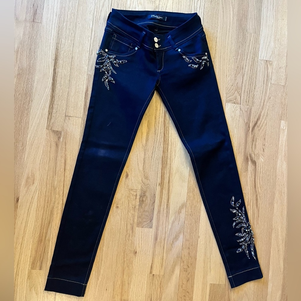 Dishe Jeans. Dark blue. Italian size 40 or 42. US size small.